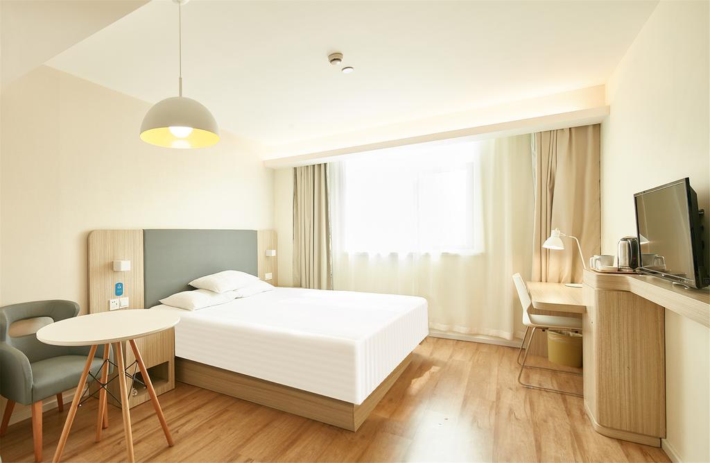Hotel Hanting Tangqiao Subway Station 2*