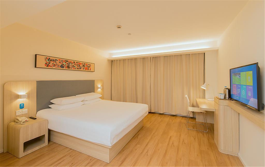 Hotel Hanting Tangqiao Subway Station